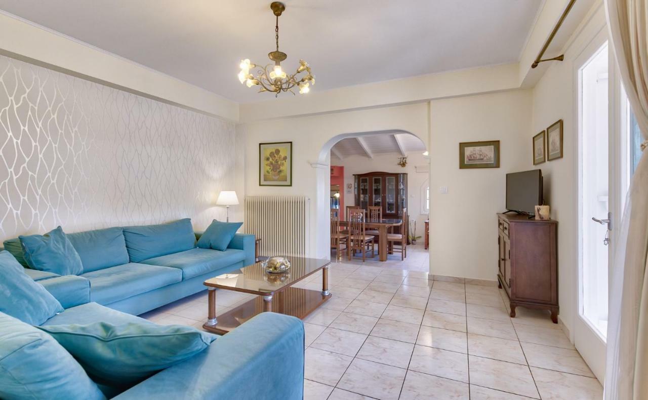 Ina Apartment Каламакі Екстер'єр фото