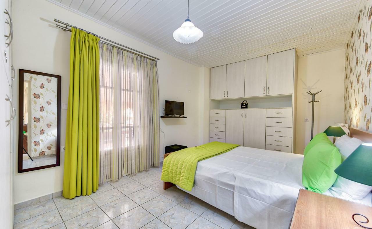 Ina Apartment Каламакі Екстер'єр фото